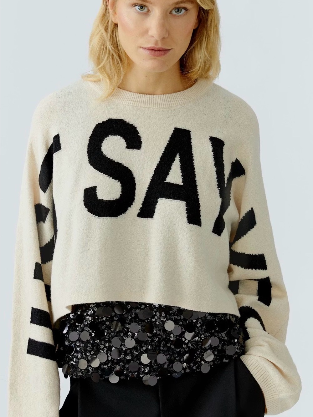 Oui Just Say Yes Graphic CropSweater Scandi Beige Black Oversized